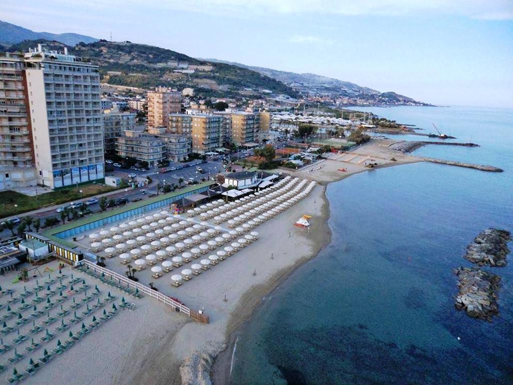 Hotel Jean Marie 3*